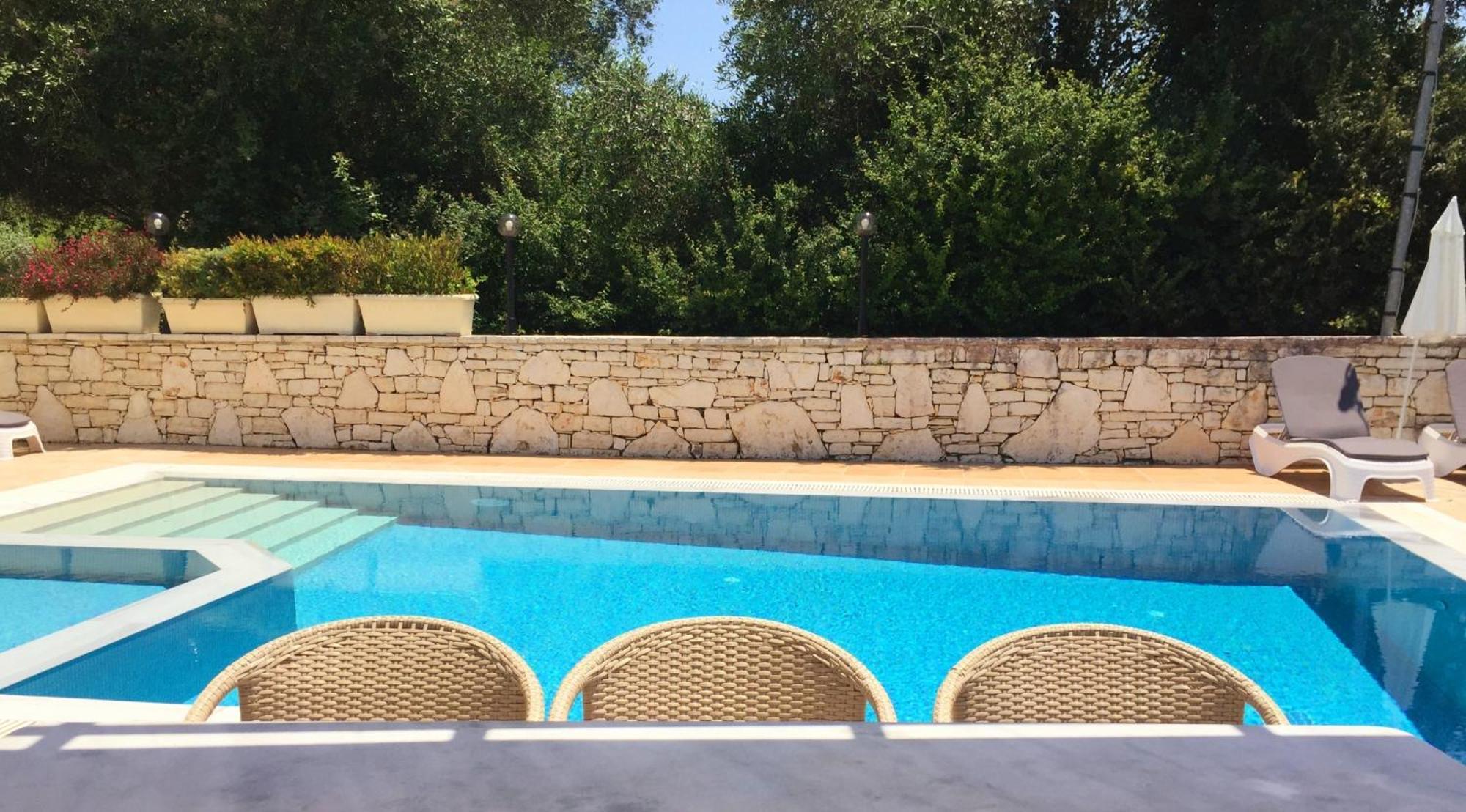 Villa Petrino - Central Flat Location Within Kassiopi. Sleeps 8 Exterior photo